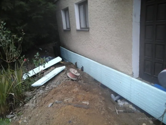 Drenaz_fundamentow_Wisla_Osuszanie_piwnic.webp